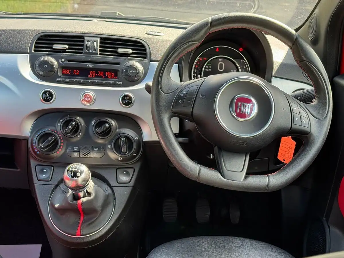 2015-fiat-500-12-s-big-23