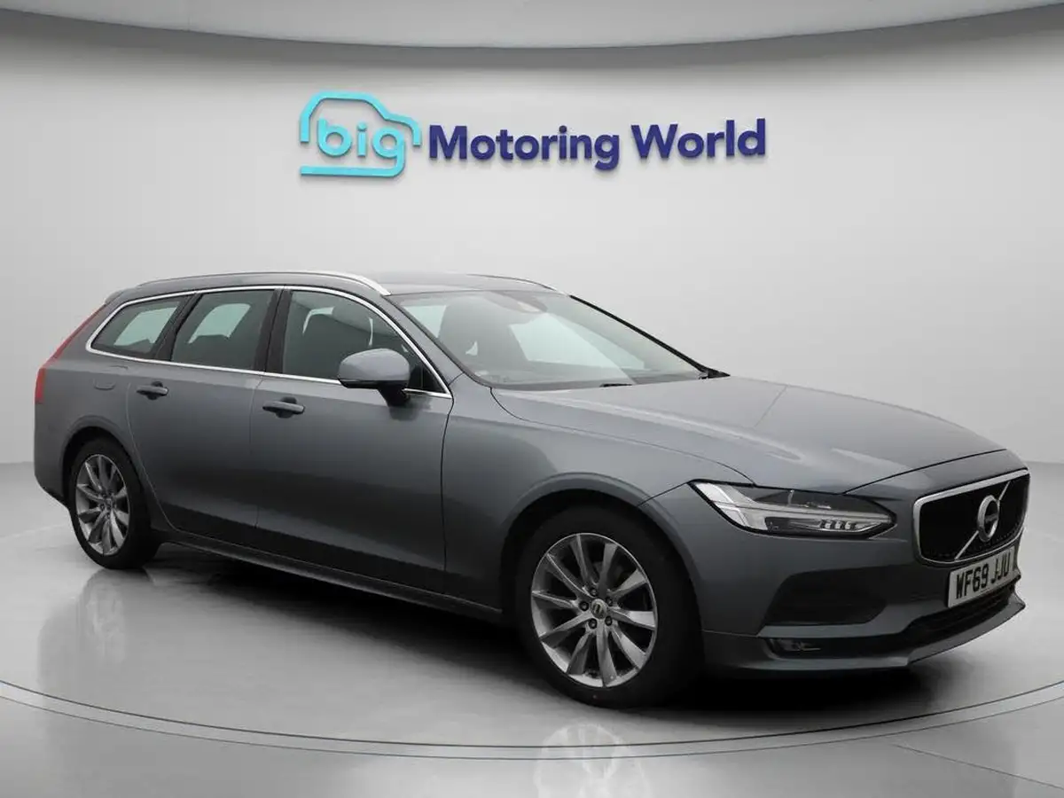 2019-volvo-v90-20-t4-momentum-plus-big-0