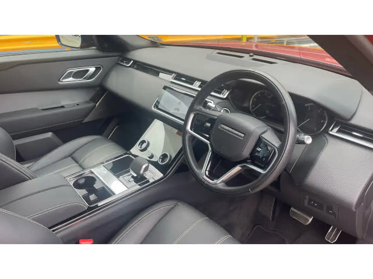 2022-land-rover-range-rover-velar-20-d200-velar-big-10
