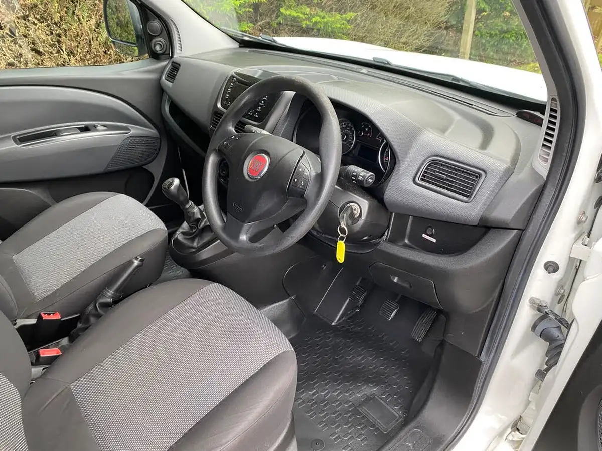 2015-fiat-doblo-cargo-13td-v-l1-refrigerated-van-big-6