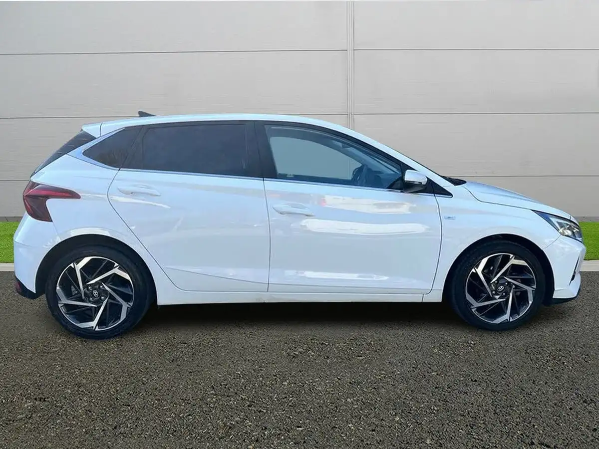 2022-hyundai-i20-10-t-gdi-premium-eclutch-imt-big-7