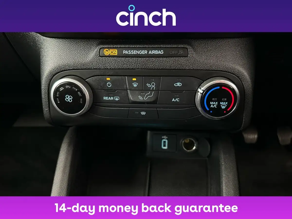2018-ford-focus-10t-zetec-100ps-hatchback-big-30