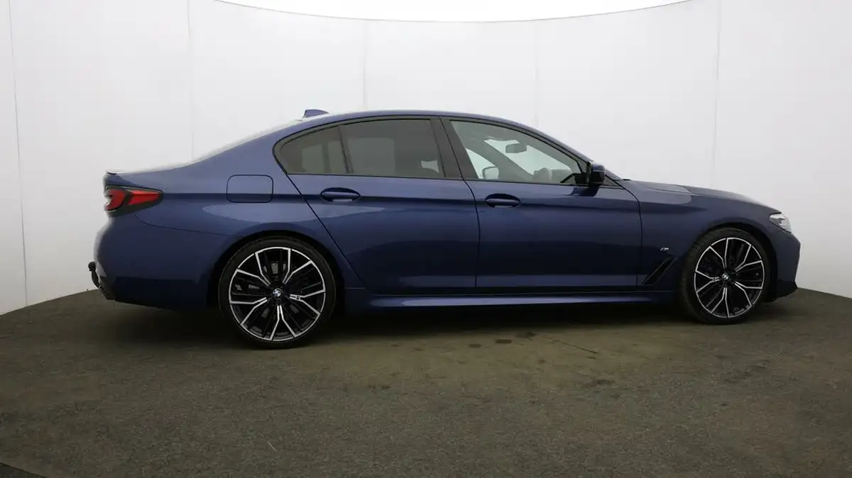 2021-bmw-5-series-20td-520d-m-sport-mht-saloon-4d-big-54