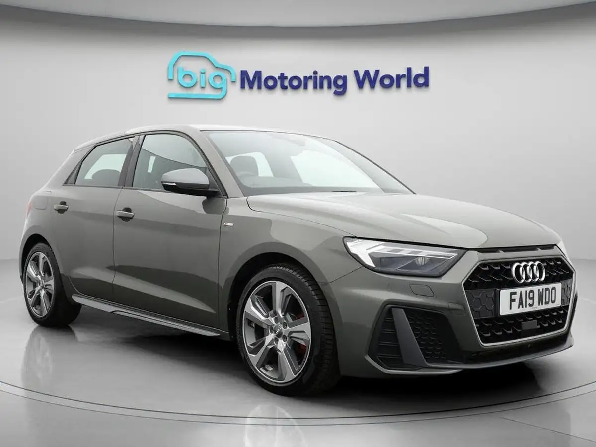 2019-audi-a1-20-40-tfsi-s-line-competition-big-0