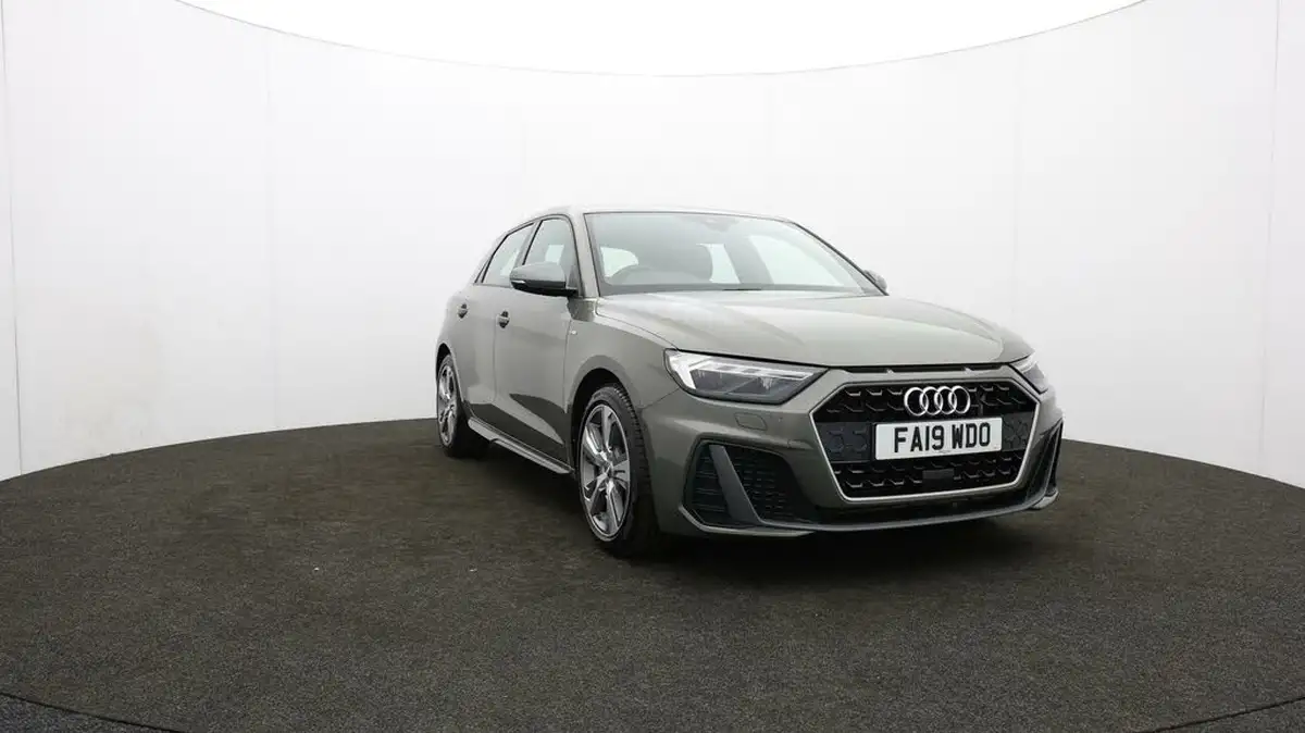 2019-audi-a1-20-40-tfsi-s-line-competition-big-48