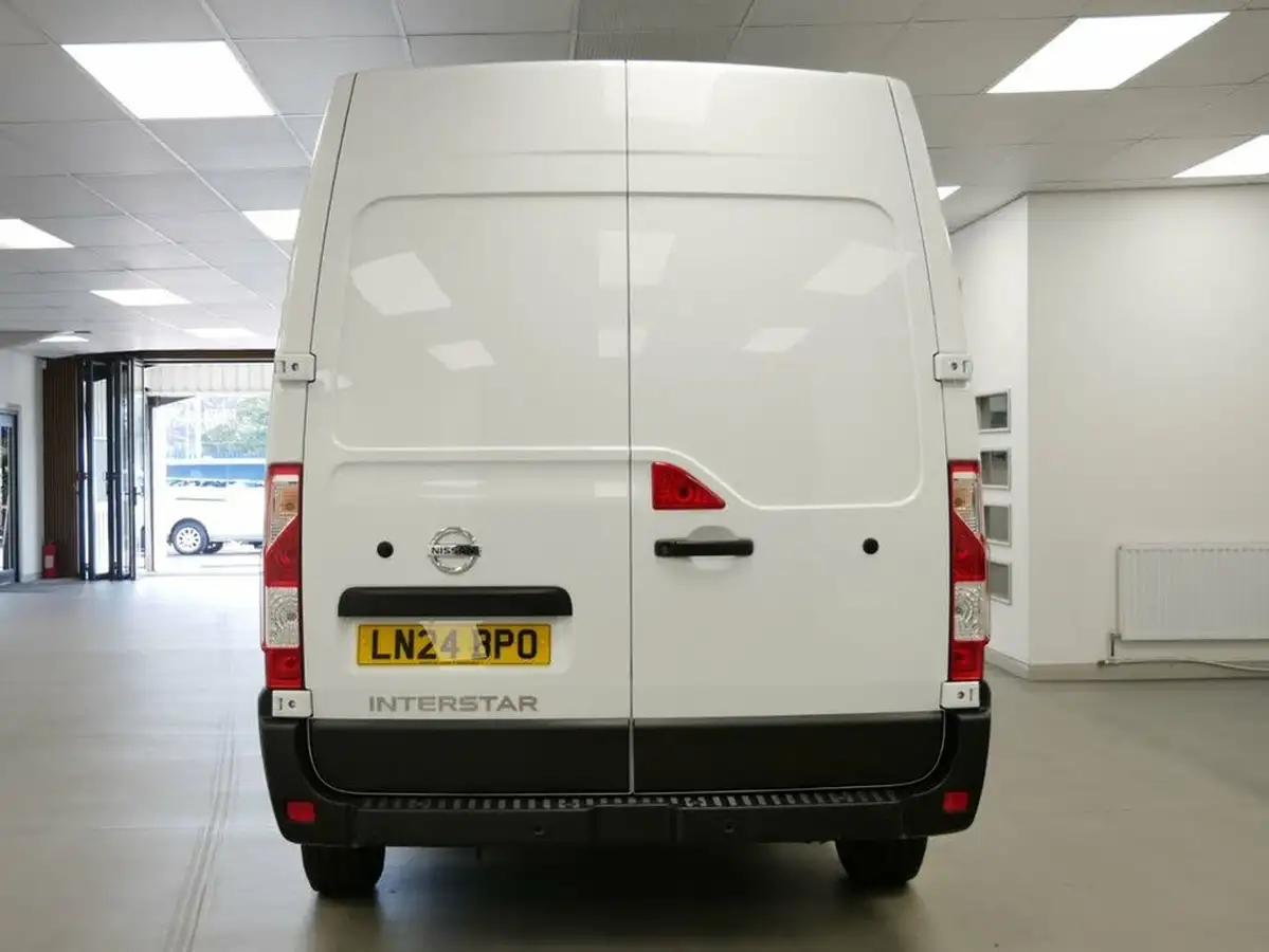 2024-nissan-interstar-23dci-f35-l3h2-acenta-135pseu6d-panel-van-big-21