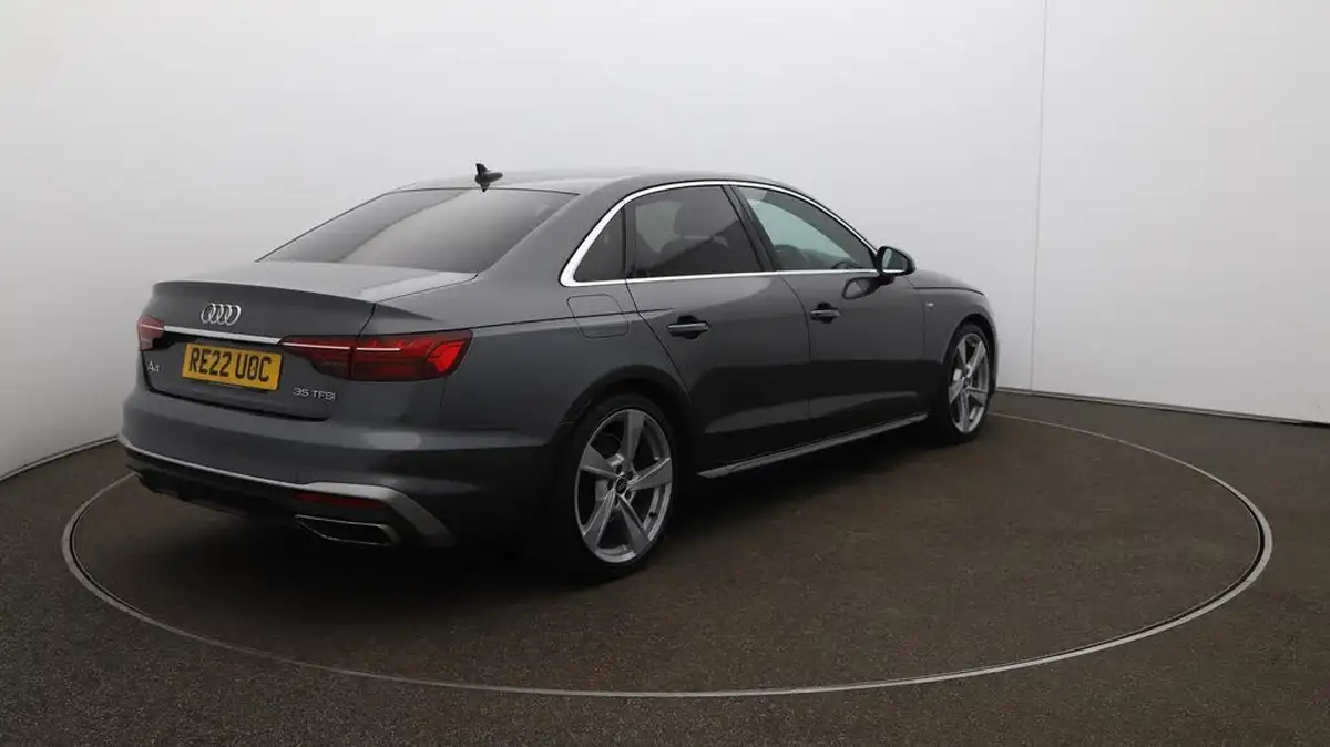 2022-audi-a4-20-35-tfsi-s-line-tronic-big-46