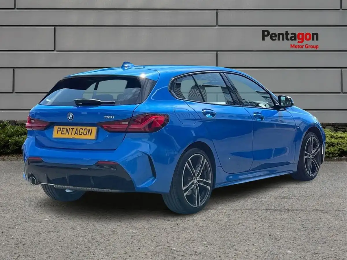2022-bmw-1-series-15-118i-m-sport-lcp-big-4