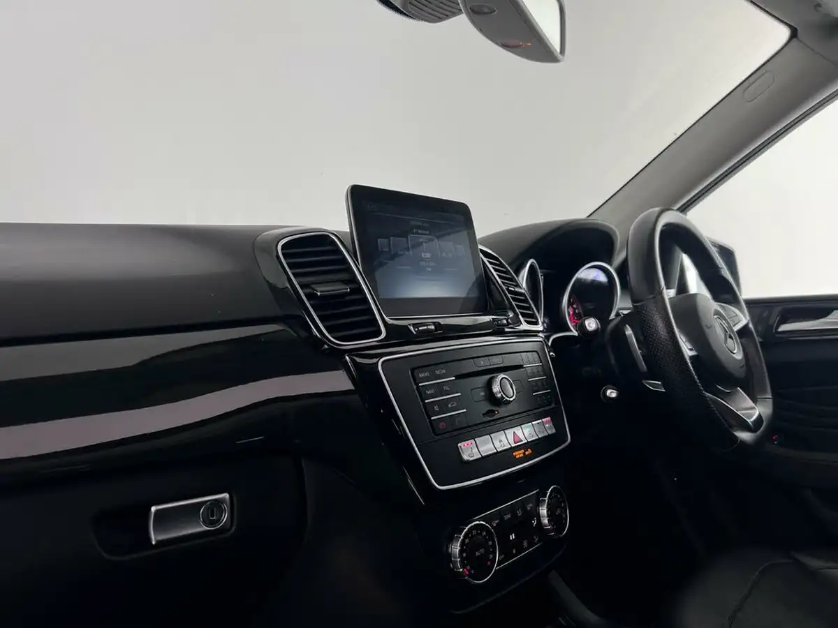 2017-mercedes-benz-gle-class-30-gle43-amg-premium-plus-367bhp-estate-big-17