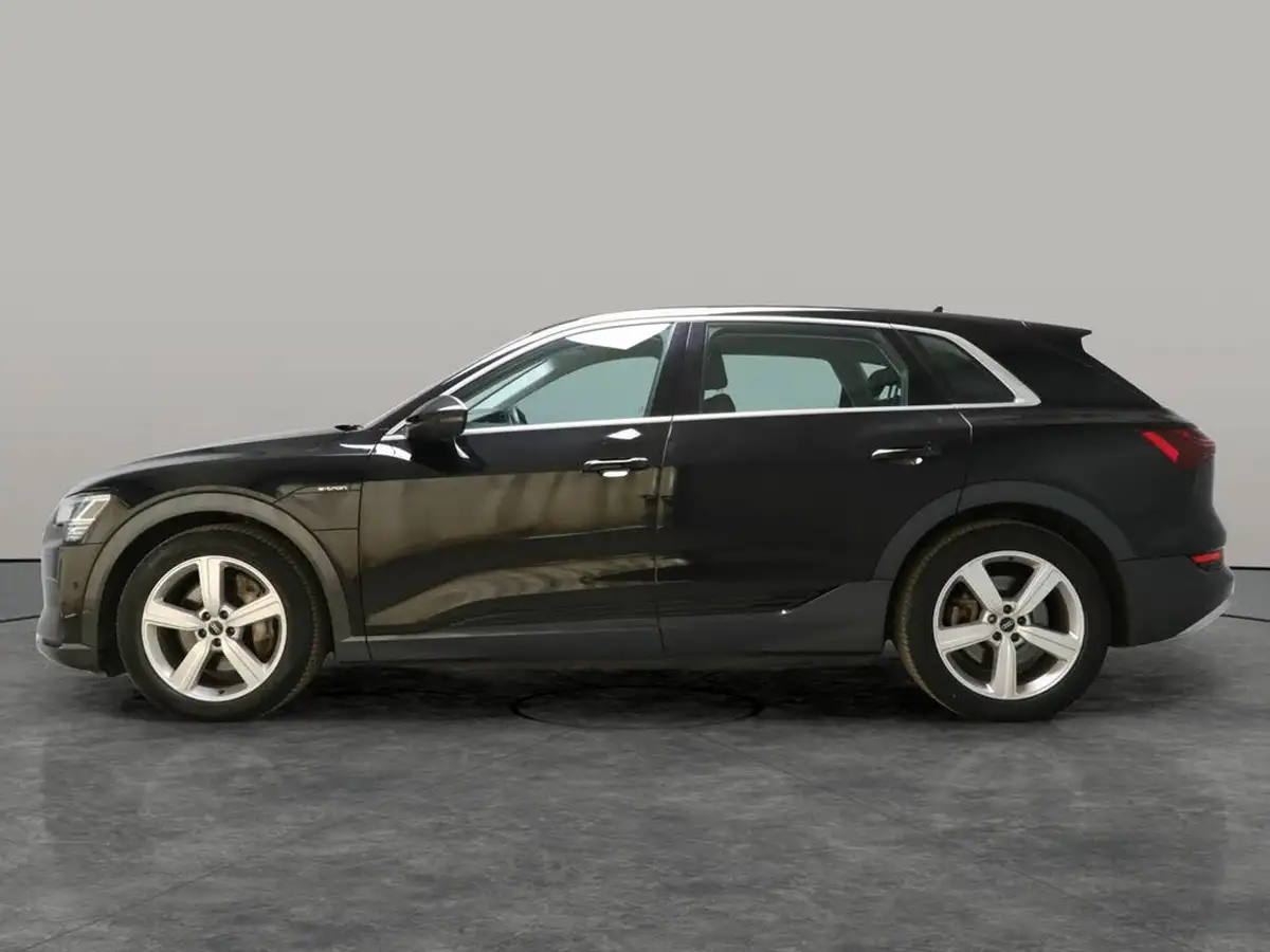 2021-audi-e-tron-50e-technik-station-wagon-big-15