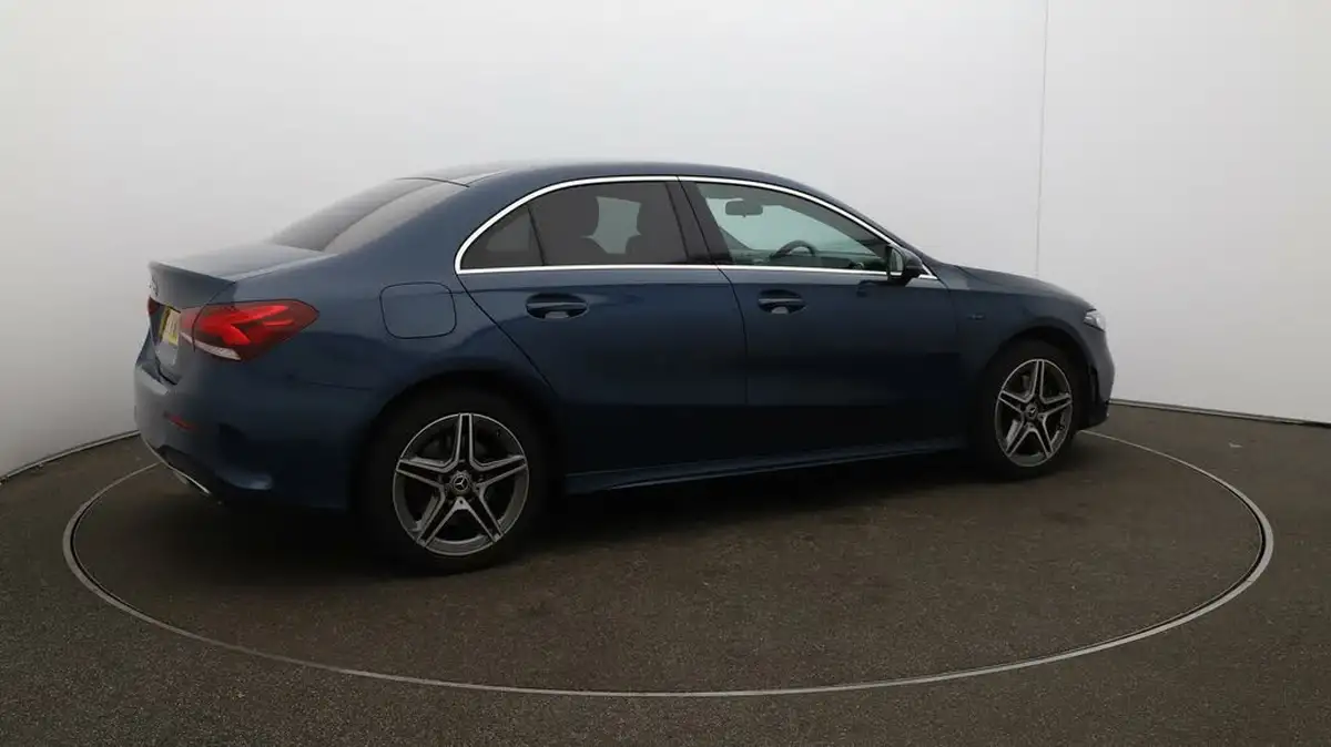 2021-mercedes-benz-a-class-13-a250e-amg-line-saloon-4d-big-51