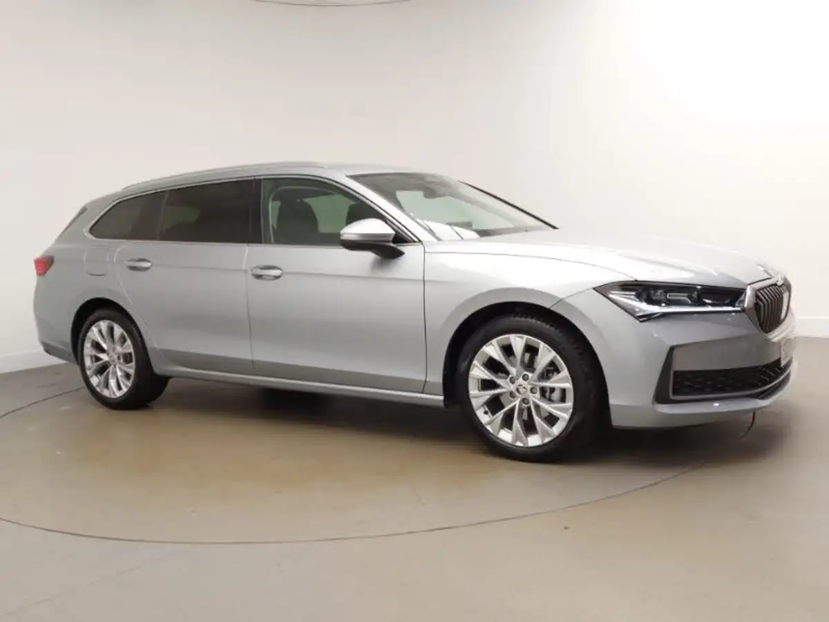 2024-skoda-superb-20tdi-se-l-150ps-scr-estate-dsg-big-12
