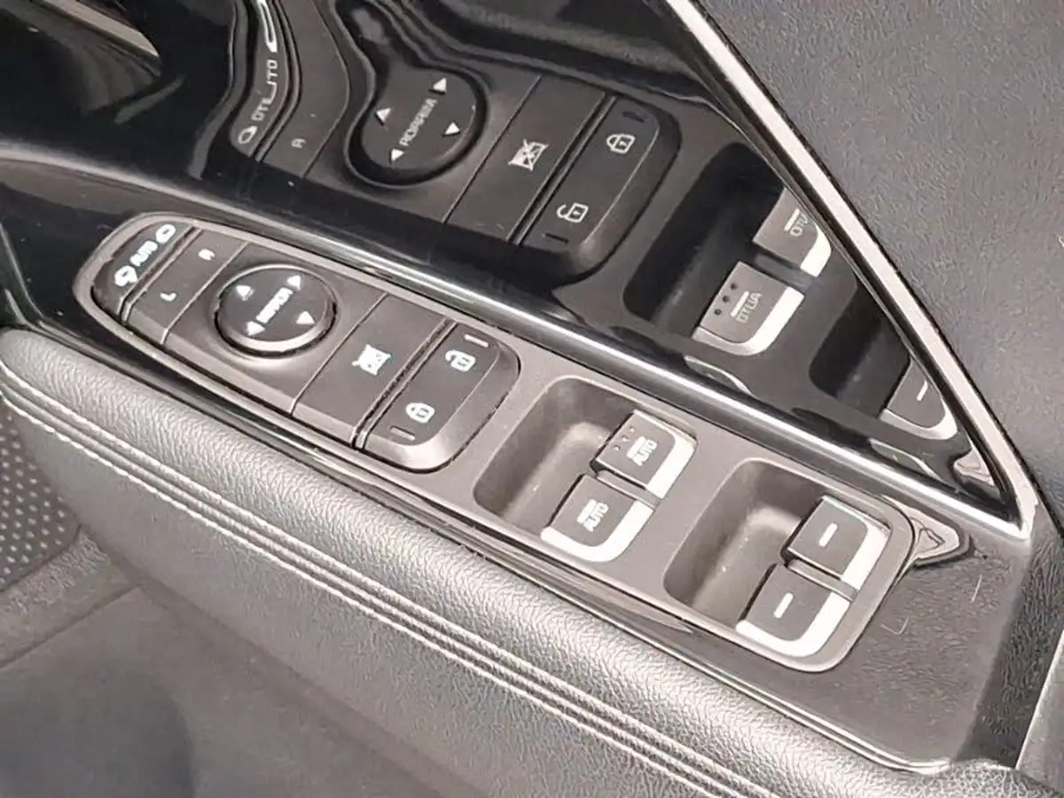 2021-kia-niro-16-gdi-phev-3-big-13