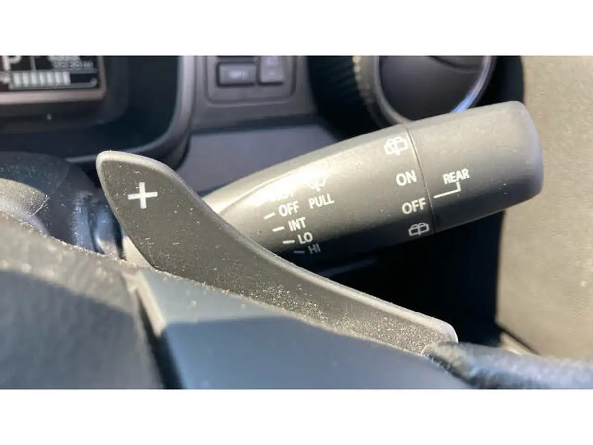 2023-suzuki-ignis-12-dualjet-sz-t-cvt-big-25