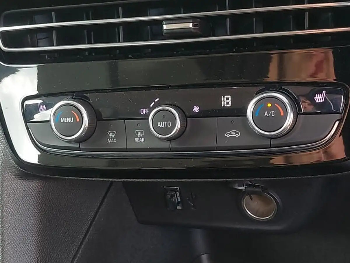 2021-vauxhall-mokka-12-elite-edition-130ps-big-10