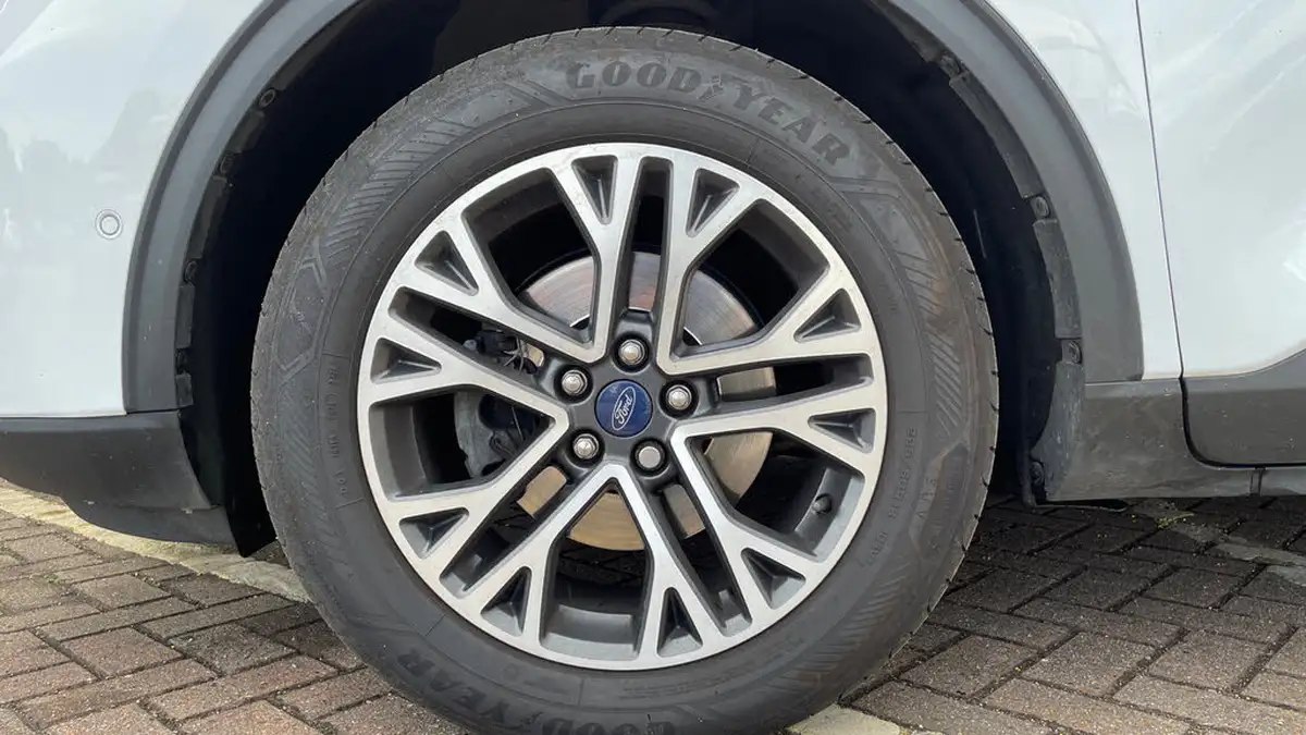 2020-ford-kuga-20-titanium-first-edition-150ps-mhev-big-16