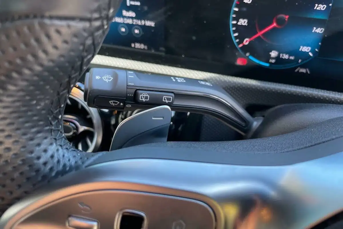 2021-mercedes-benz-a-class-13-a200-exclusive-edition-7g-dct-big-41