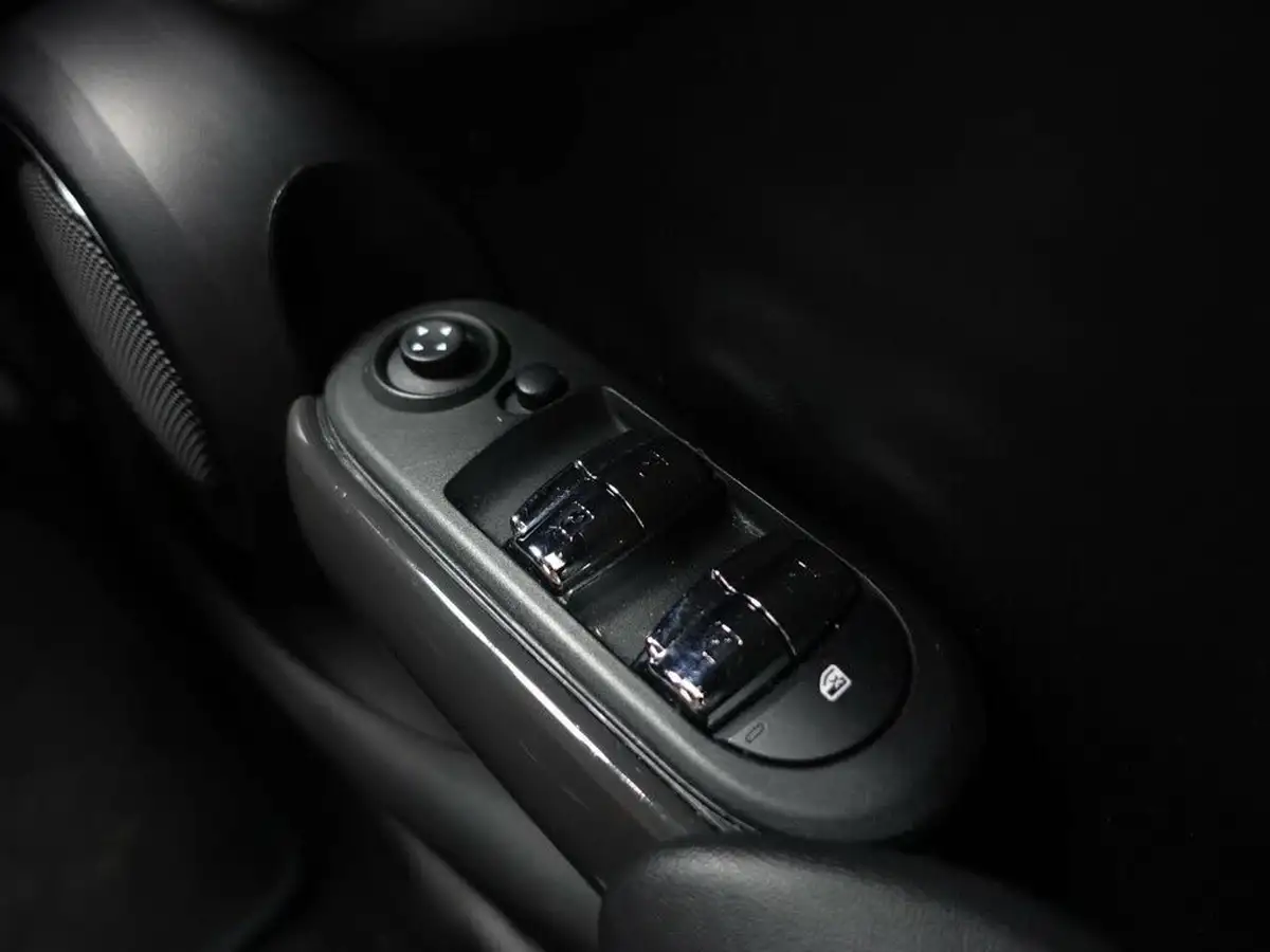 2018-mini-cooper-15-cooper-series-ii-ss-hatchback-5d-big-32