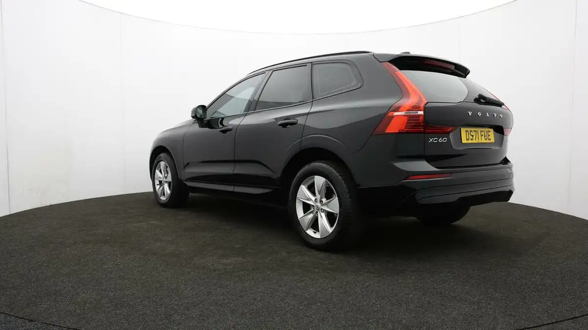 2021-volvo-xc60-20-b5-momentum-big-78