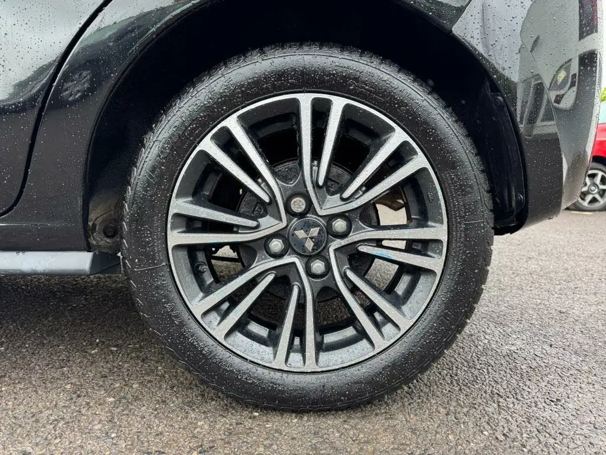 2017-mitsubishi-mirage-12-juro-cvt-big-11