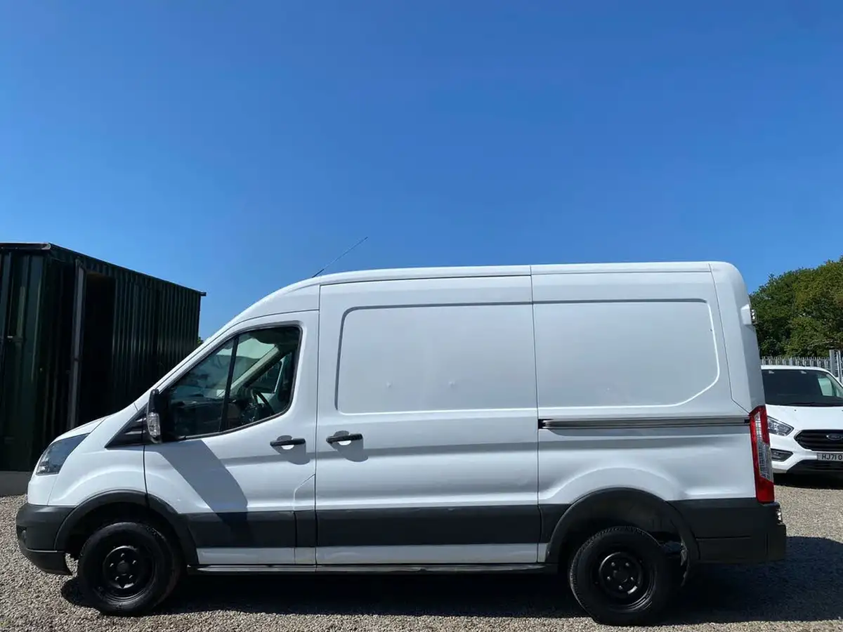 2017-ford-transit-20tdci-310-l2h2-105pseu6-big-13