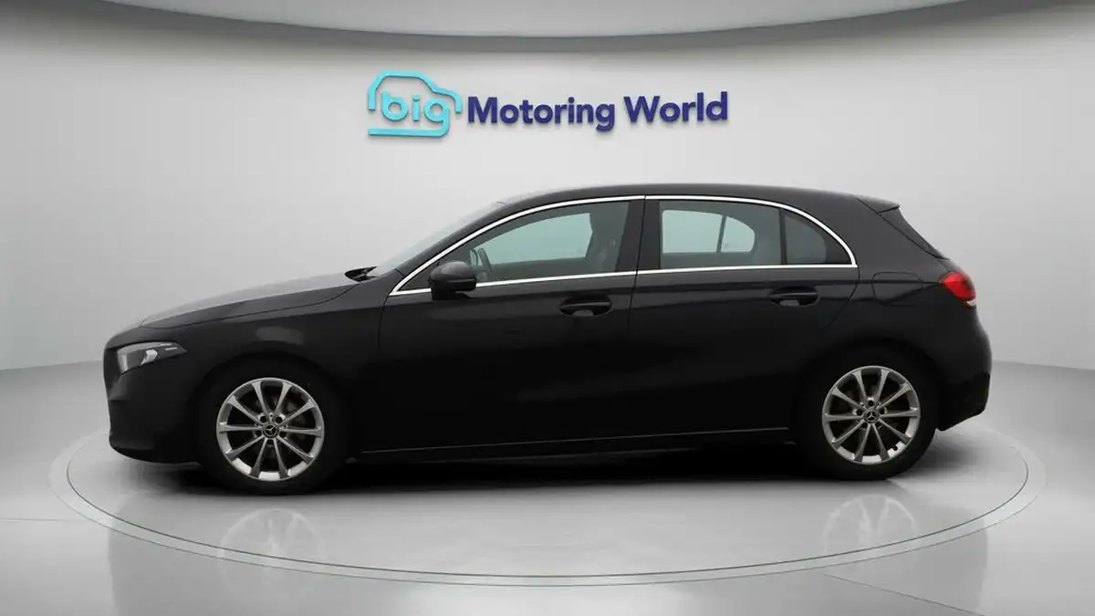 2019-mercedes-benz-a-class-13-a180-sport-executive-hatchback-5d-1332cc-7g-dct-big-4