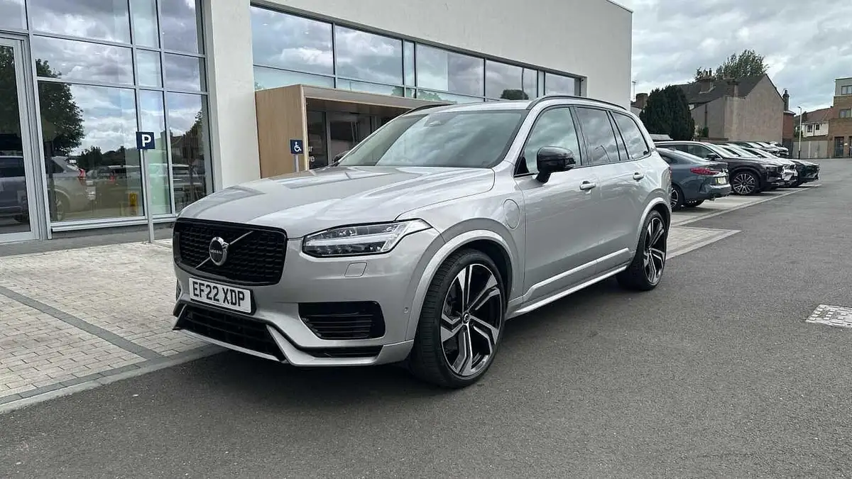2022-volvo-xc90-20-t8-ultimate-bright-big-33