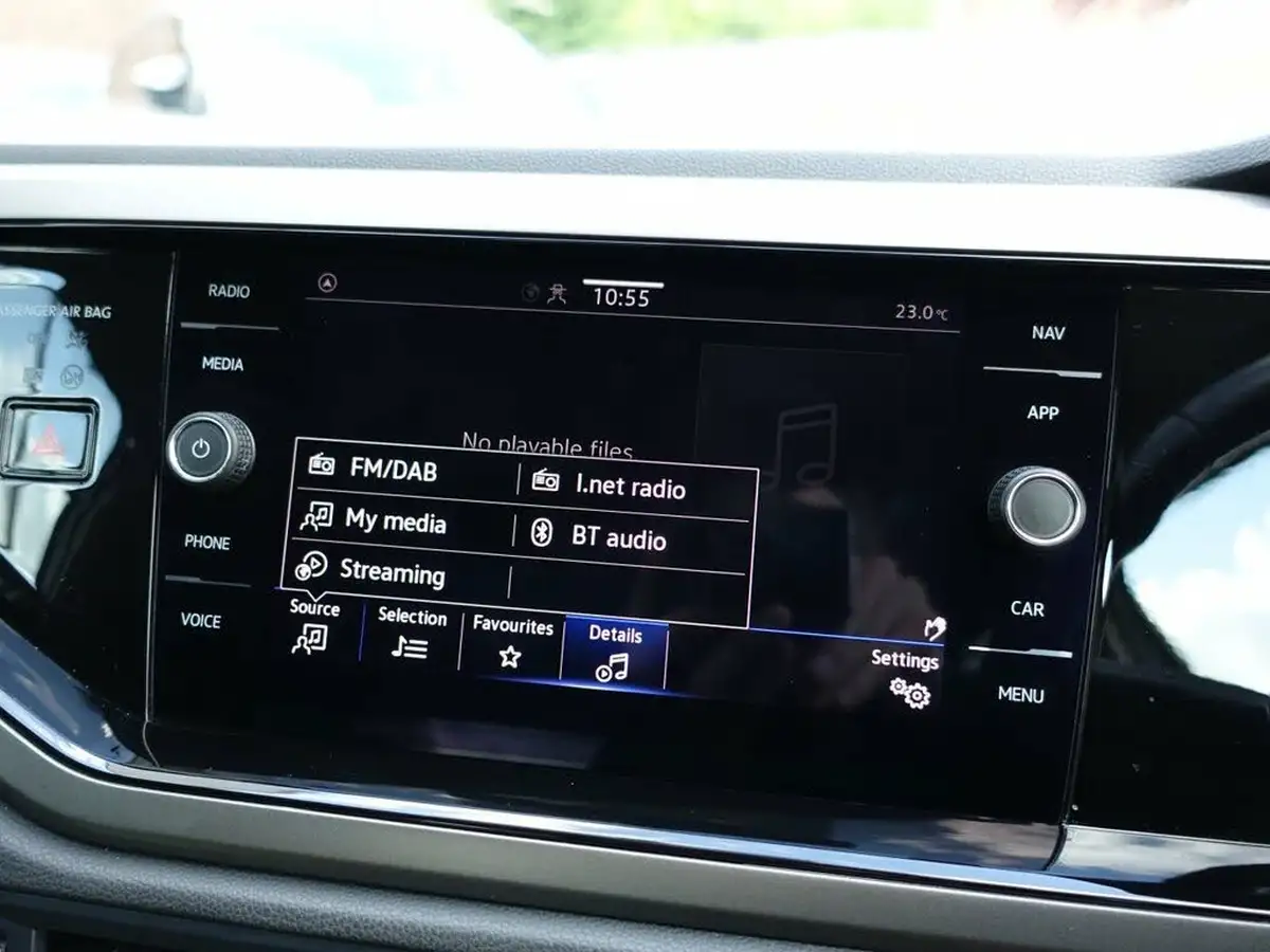 2020-volkswagen-polo-10-tsi-match-big-19