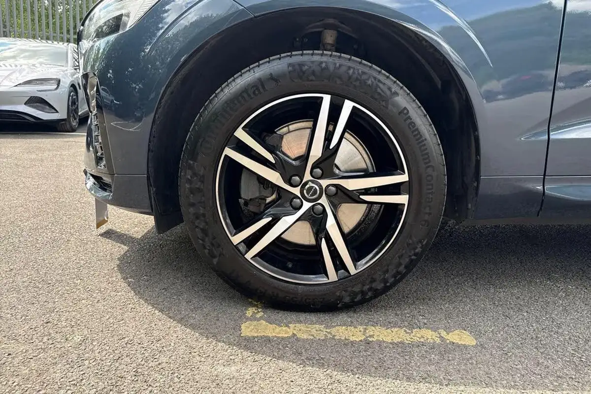 2021-volvo-xc60-20td-b4-r-design-awd-big-23