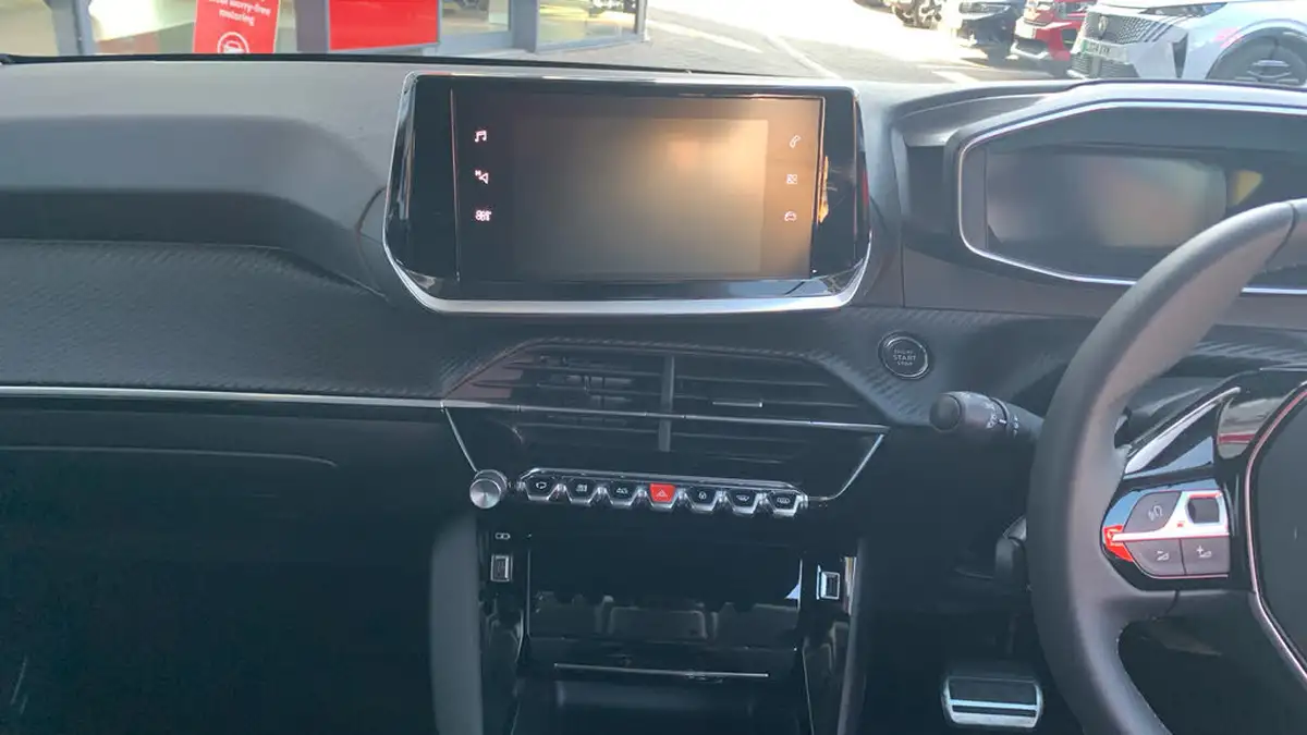 2023-peugeot-208-12-puretech-allure-premium-100ps-eat8-big-9