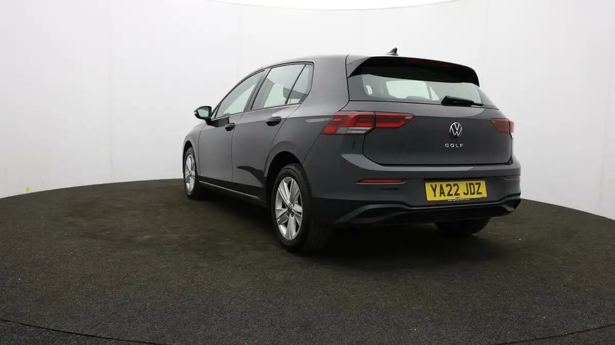 2022-volkswagen-golf-20tdi-life-hatchback-big-70