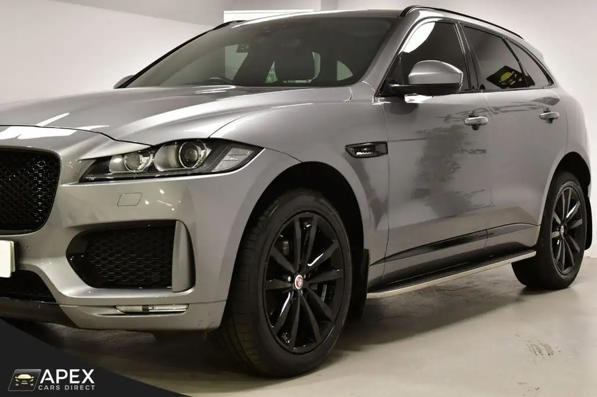 2020-jaguar-f-pace-20-i4d-chequered-flag-180ps-big-6
