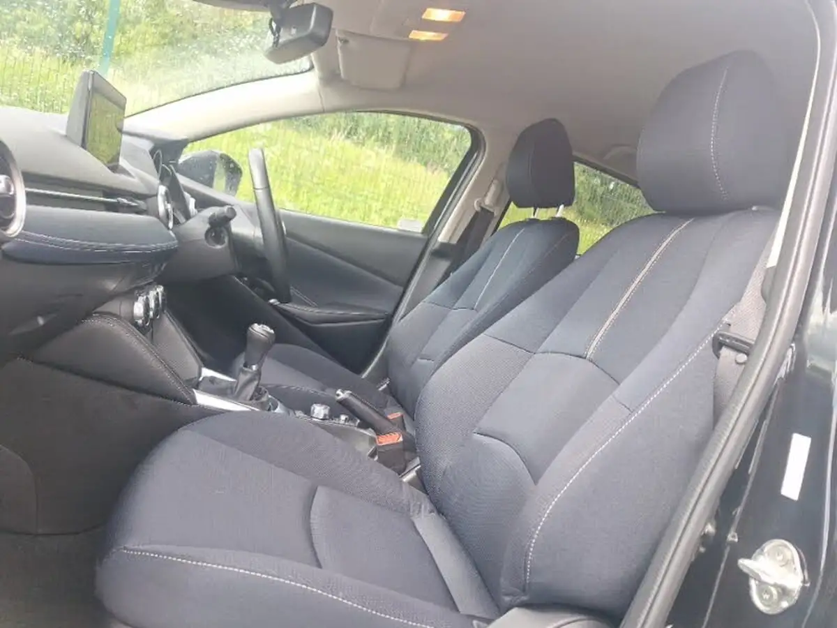2022-mazda-mazda2-15-e-skyactiv-g-sport-big-4
