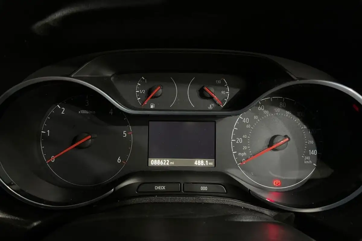 2019-vauxhall-grandland-x-15td-sport-nav-auto-big-10