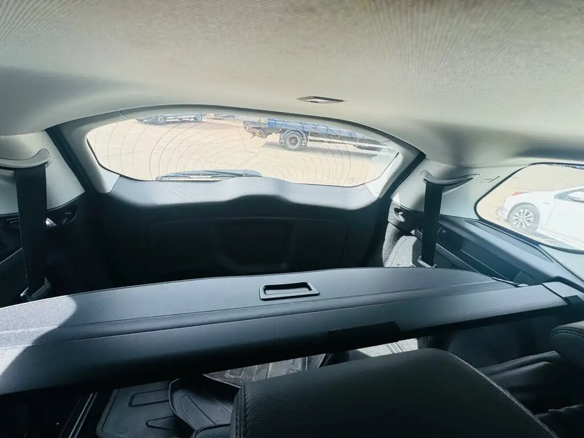 2015-land-rover-discovery-sport-20td4-se-tech-180ps-auto-big-42