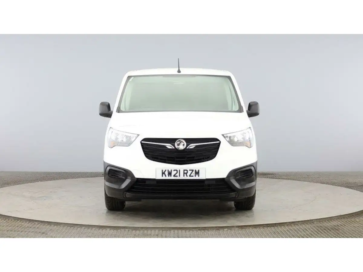 2021-vauxhall-combo-15cdti-dynamic-2300-100pseu6dt-l1h1-panel-big-1
