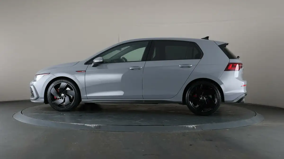 2021-volkswagen-golf-20-tsi-gti-dsg-big-37