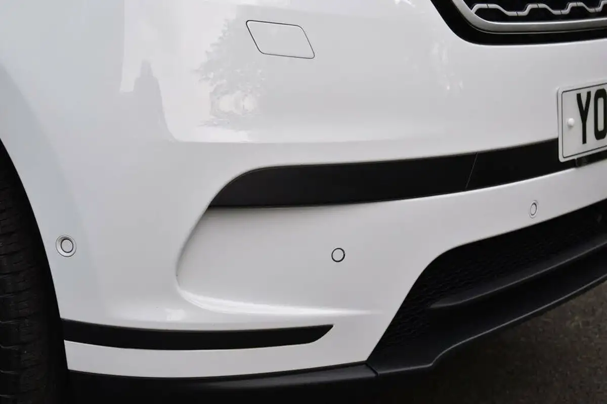 2021-land-rover-range-rover-velar-20-d200-s-big-32