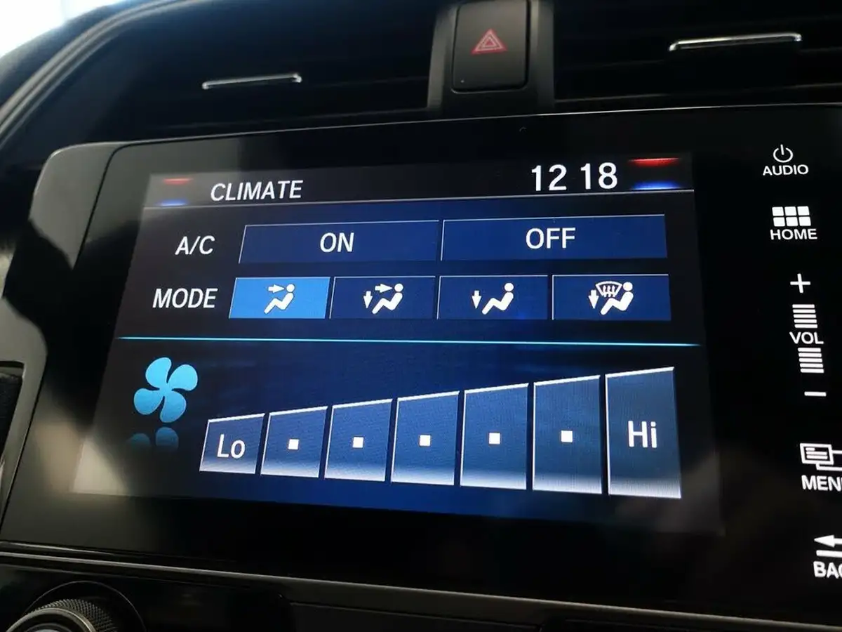 2019-honda-civic-10-vtec-turbo-sr-hatchback-5d-big-34