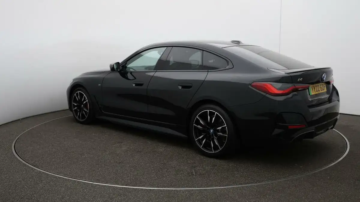 2022-bmw-i4-e-m50-big-67