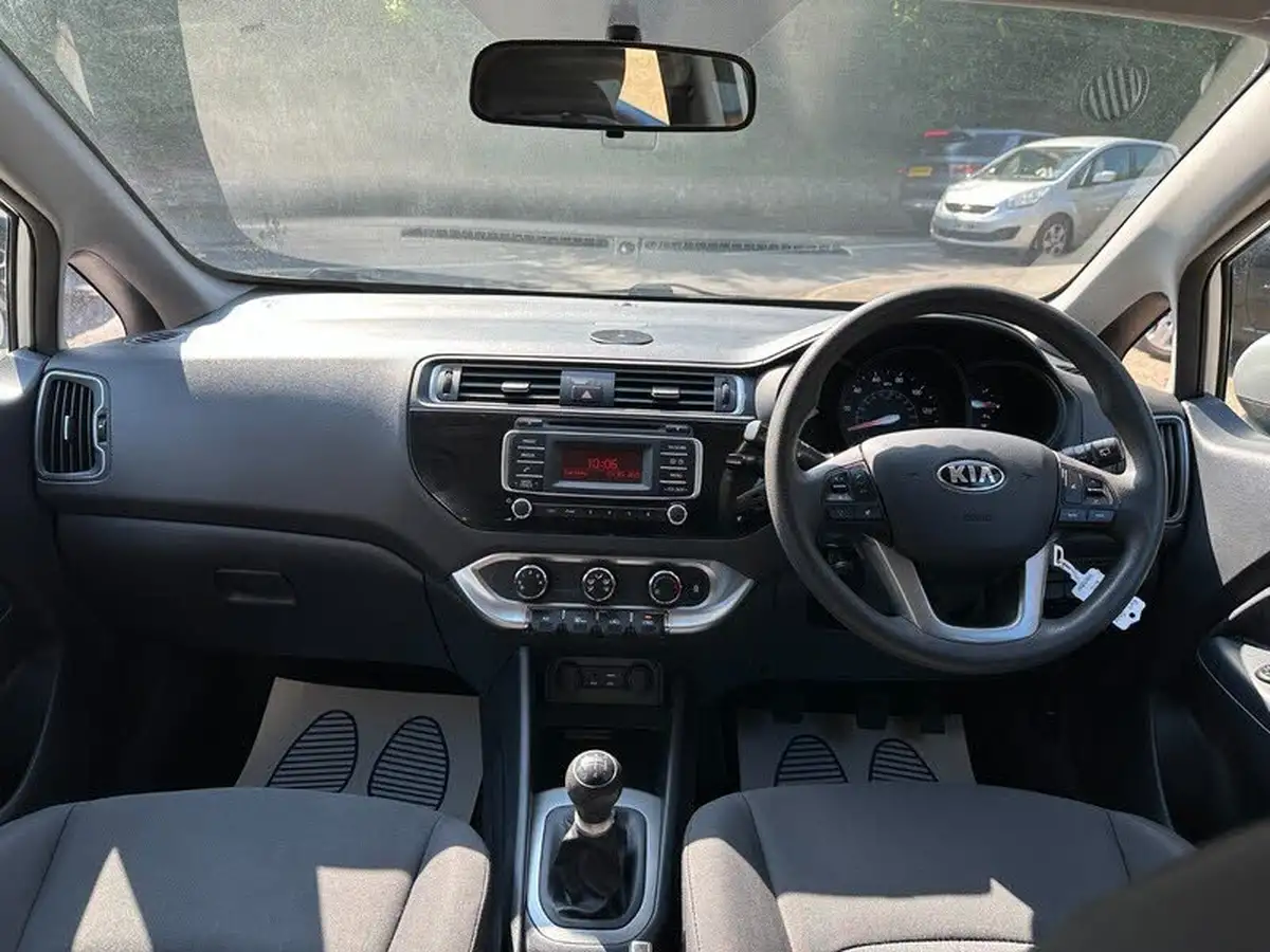 2015-kia-rio-125-1-air-big-20