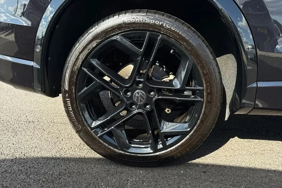 2024-volkswagen-tiguan-15-etsi-r-line-big-21