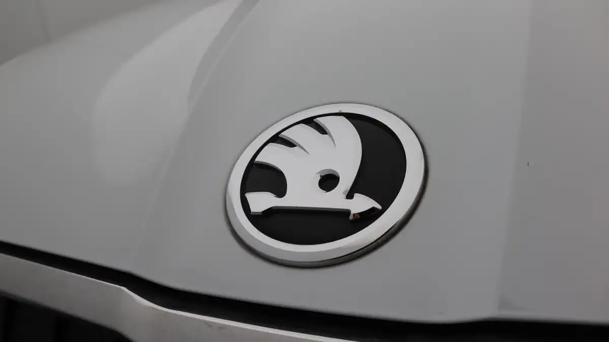 2022-skoda-enyaq-e-60-big-20