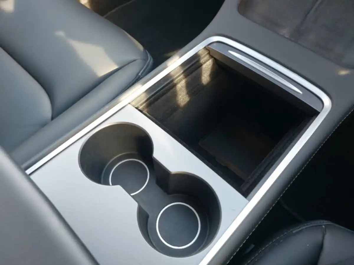 2021-tesla-model-3-e-long-range-4x4-big-12