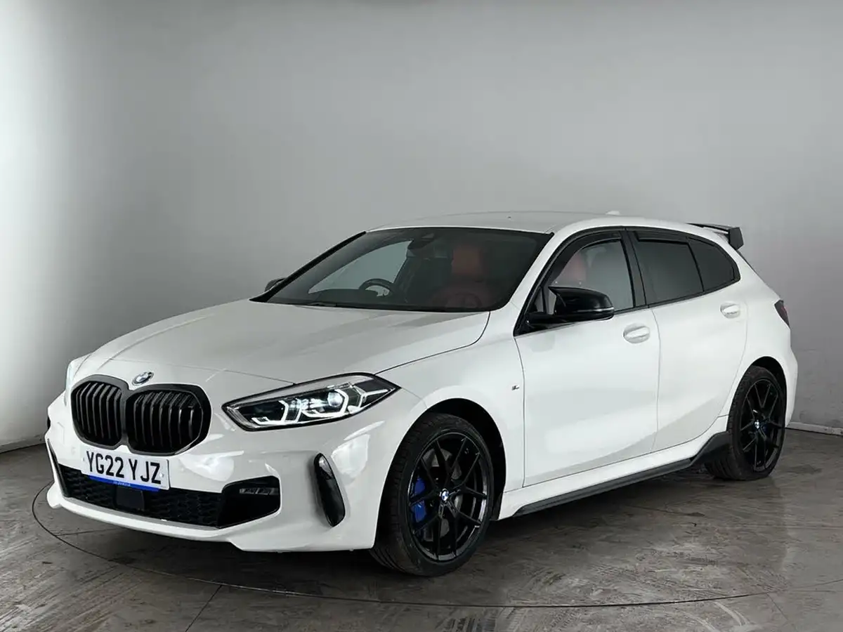 2022-bmw-1-series-15td-116d-m-sport-big-3