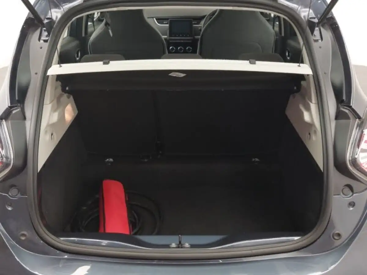 2021-renault-zoe-e-iconic-135ps-r135ev50-rapid-charge-big-7