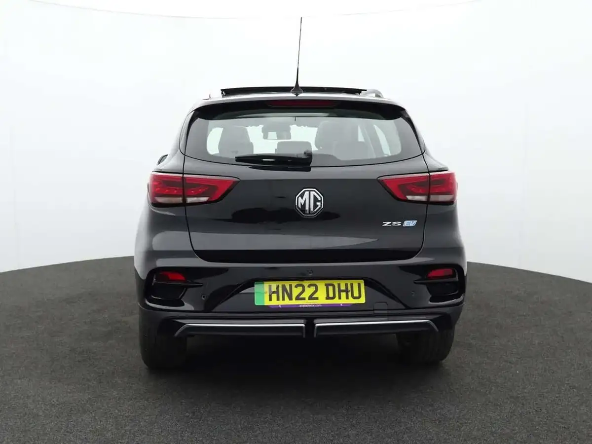 2022-mg-zs-suv-e-trophy-ev-156ps-long-range-big-3