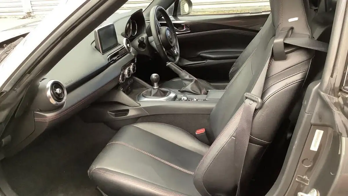 2017-mazda-mx-5-20-sport-rf-big-11