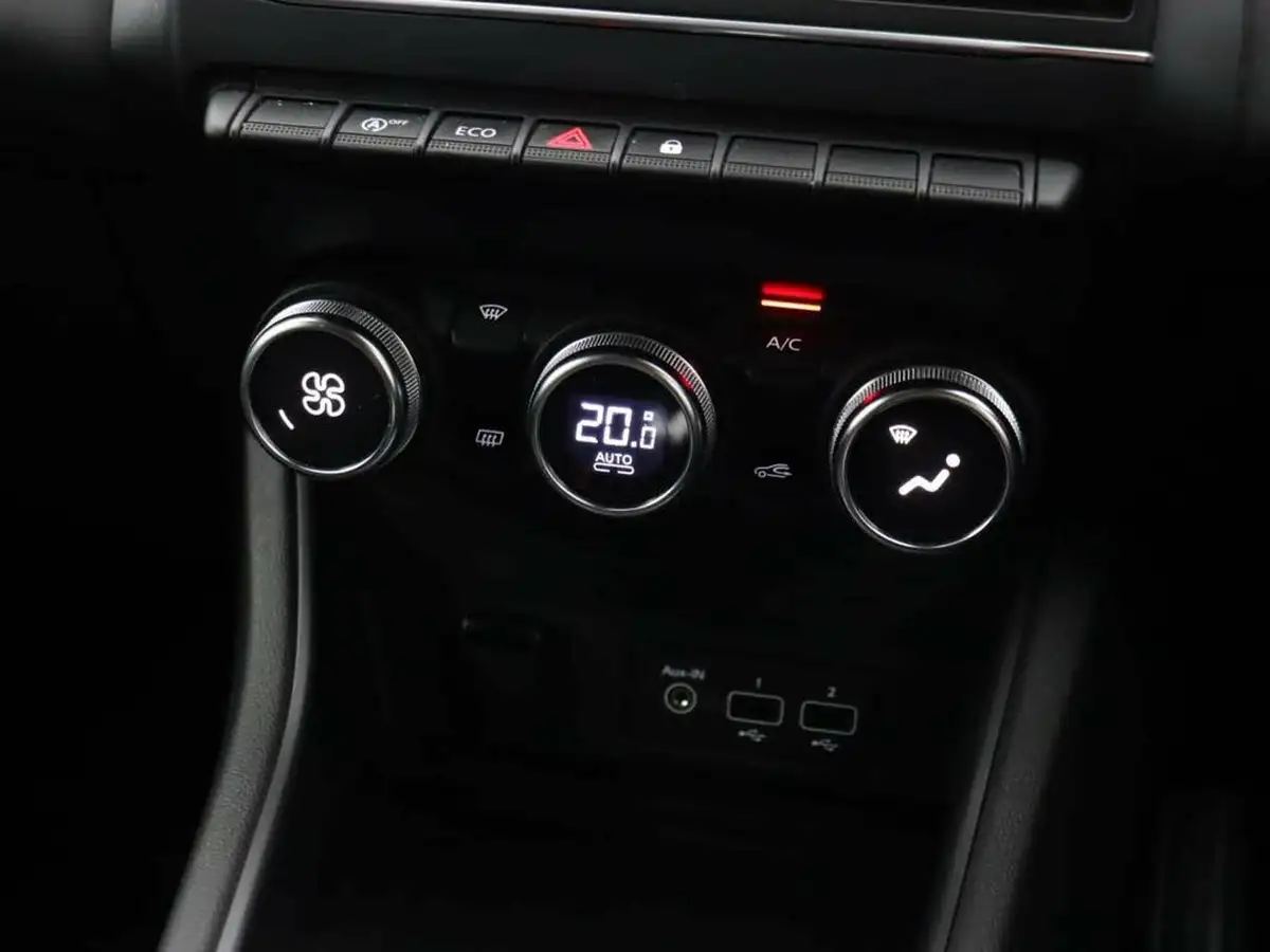 2022-renault-captur-13-tce-iconic-edition-edc-auto-big-36