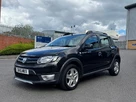 2015-dacia-sandero-stepway-09-laureate-small-10